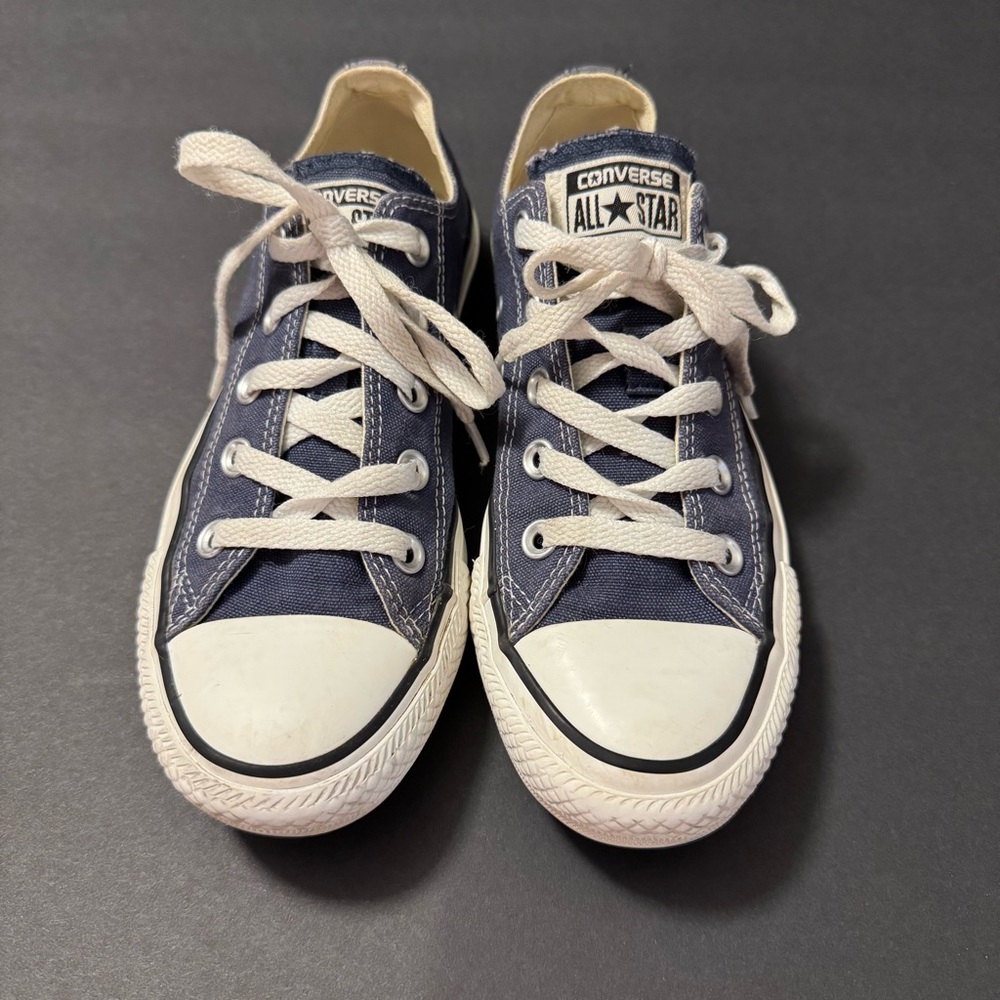 Converse All Star Blue & White Sneakers Women’s Size 6, Men’s Size 4